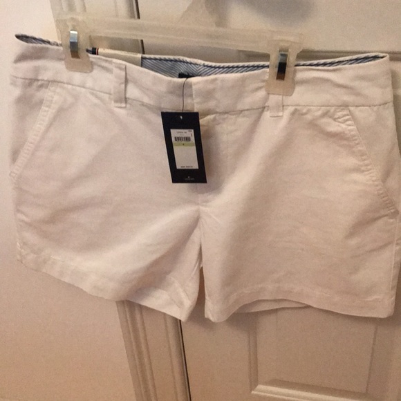 Tommy Hilfiger white 5" inseam white cotton shorts - Picture 3 of 6